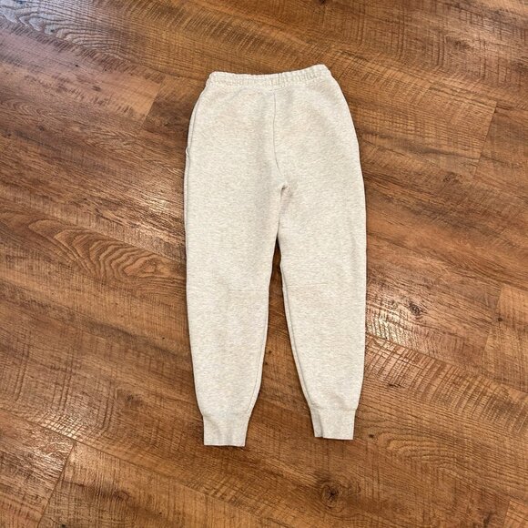 Womens Nike Tech Fleece, light heather gray, size Small - Picture 2 of 3